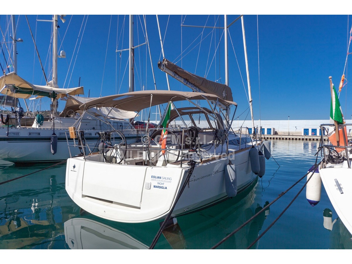Sun Odyssey 349