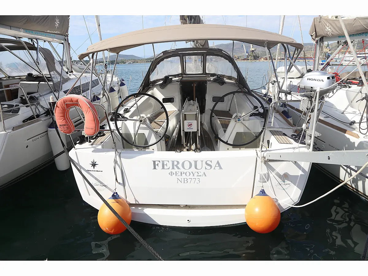 Sun Odyssey 349