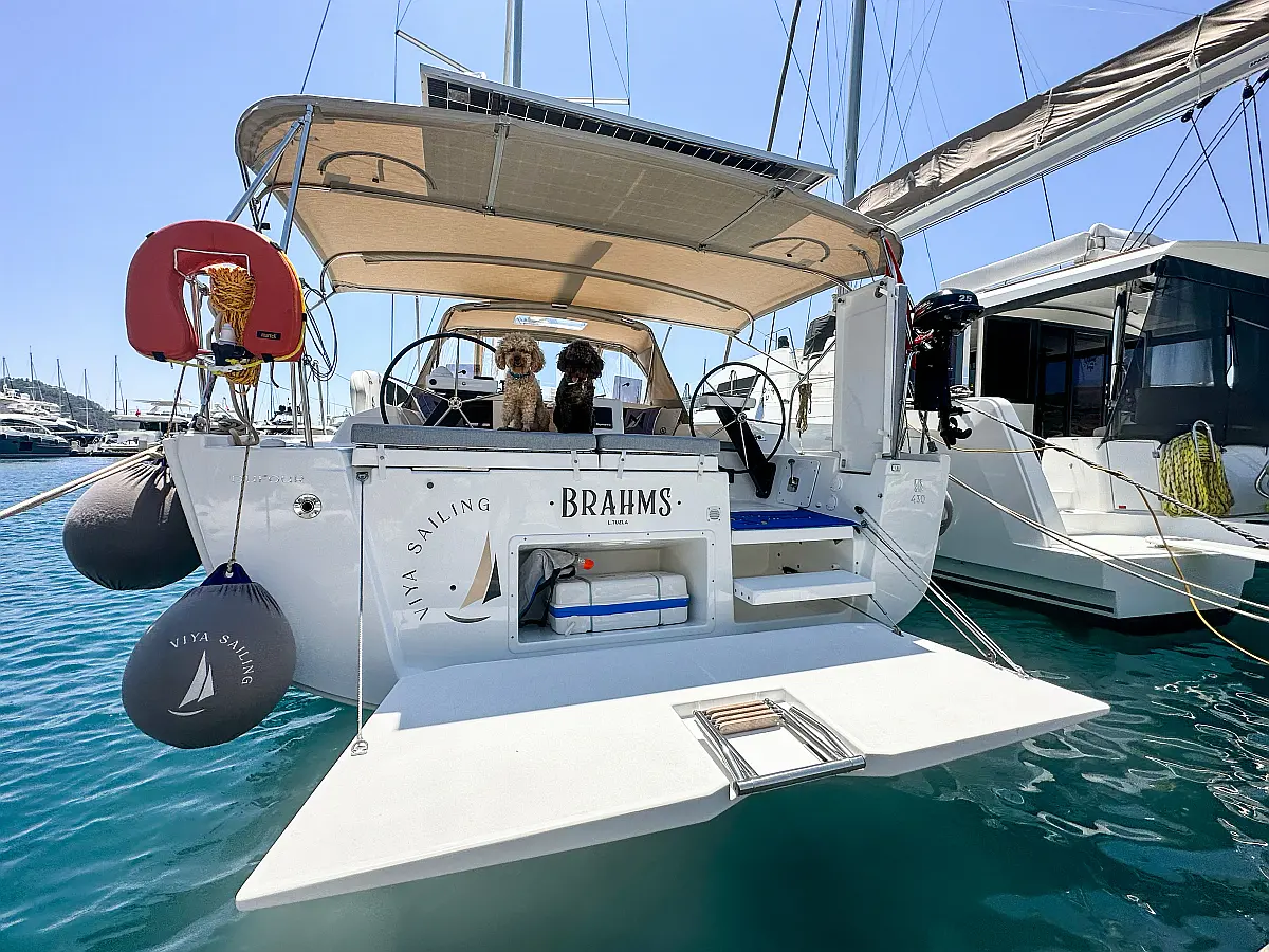 Dufour 430