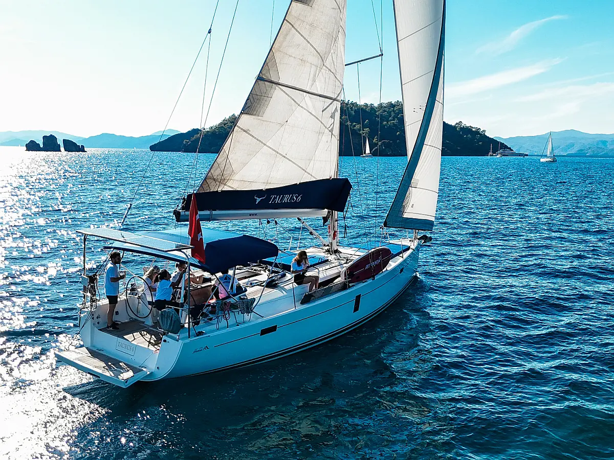 Hanse 445